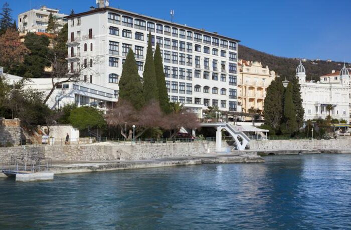 Hotel Kristal (Opatija)