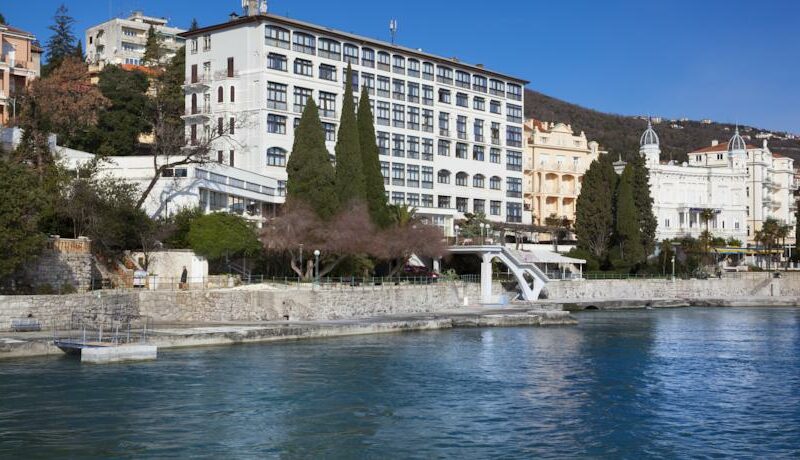 Hotel Kristal (Opatija)