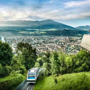 Alpský Innsbruck s návštěvou skokanských můstků 2021