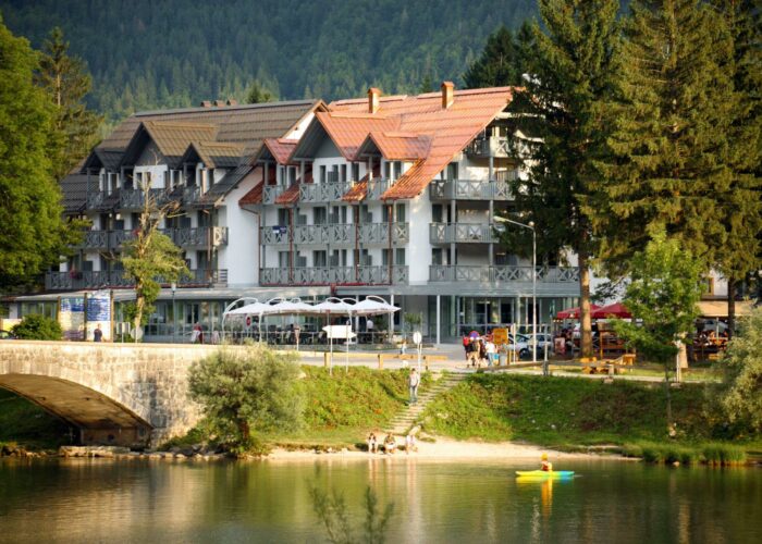 Hotel Jezero - Zvýhodněný Balíček (jaro/podzim)