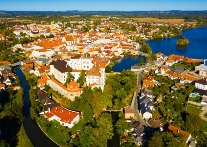 Jindřichův Hradec, Obří Bludiště A ZOO