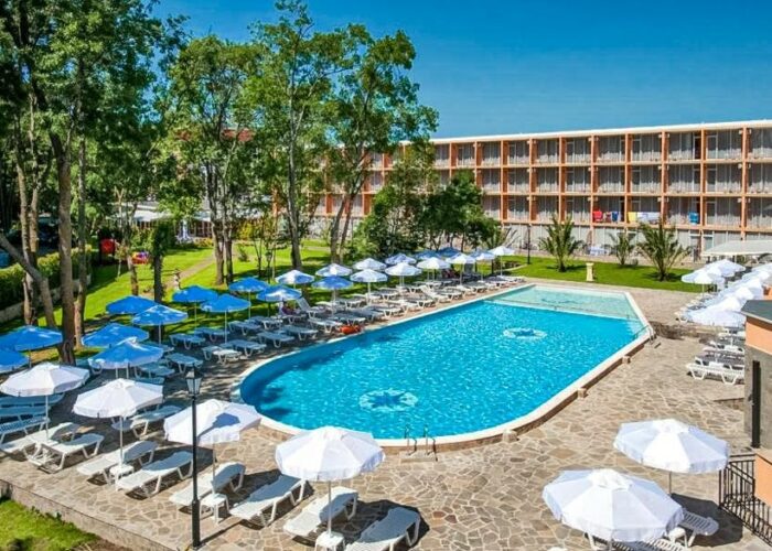 Hotel Riva Park S Kombinovanou Dopravou V Ceně