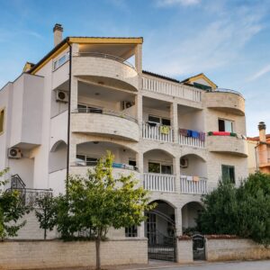 Villa Ruža s bazénem***